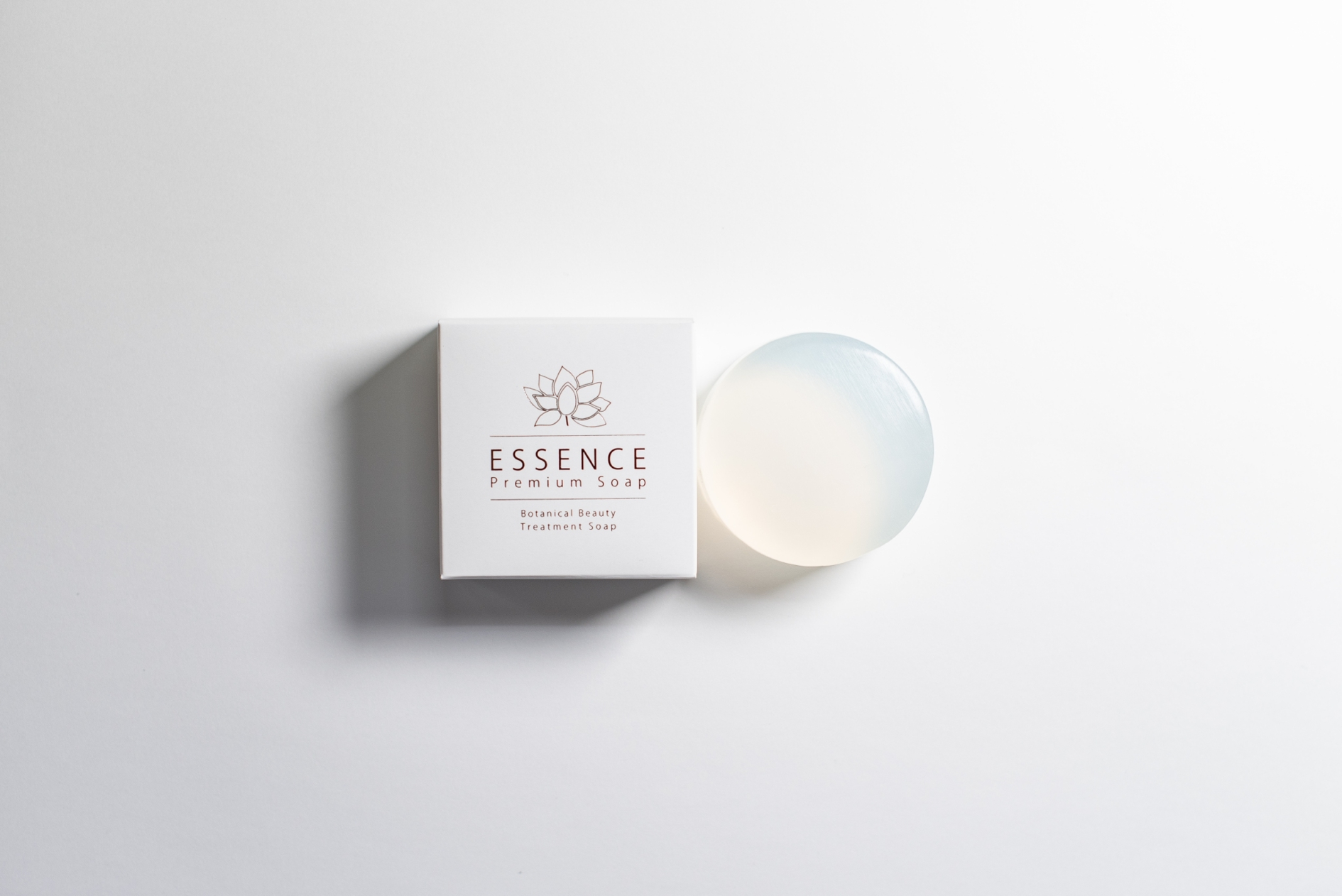 ESSENCE v~A\[v